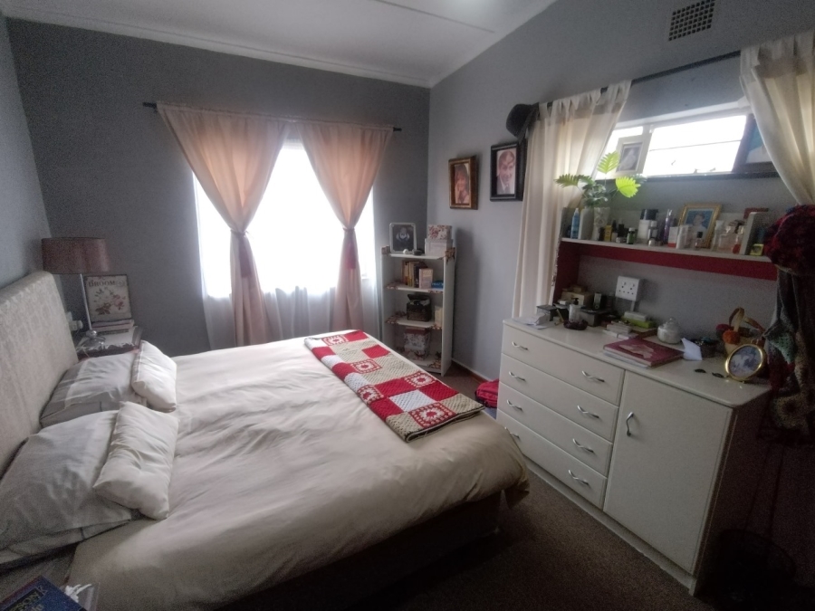 4 Bedroom Property for Sale in Humansdorp Eastern Cape